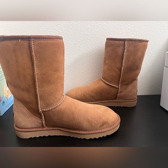 UGG Australia Classic Short Boot Chestnut Brown 8 - Picture 6 of 13